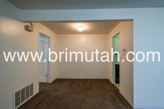 Building Photo - 1418-1426 S. 1100 E. - 2N