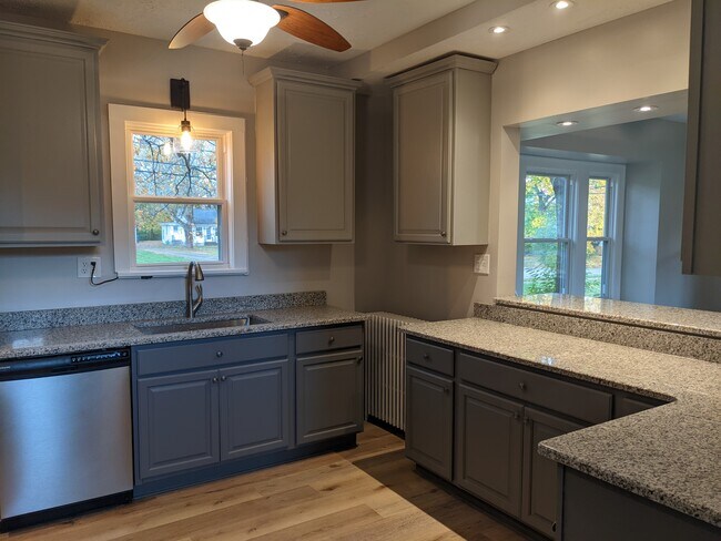 Building Photo - 26295 Kennedy Ridge Rd