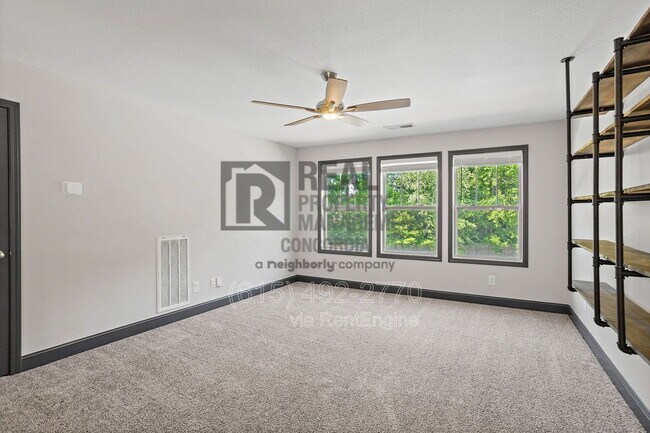 Building Photo - 338 Crusaw Dr