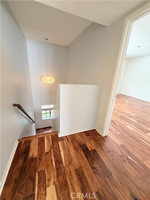 Building Photo - 511 S El Molino Ave