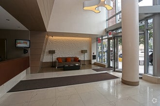 Lobby - Instrata Park Slope