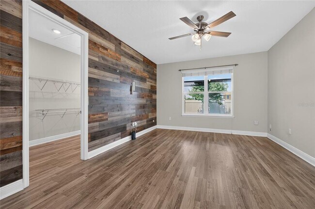 Building Photo - 3207 Palatka St