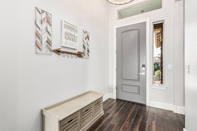 Building Photo - Your dream entertainer's home is here!