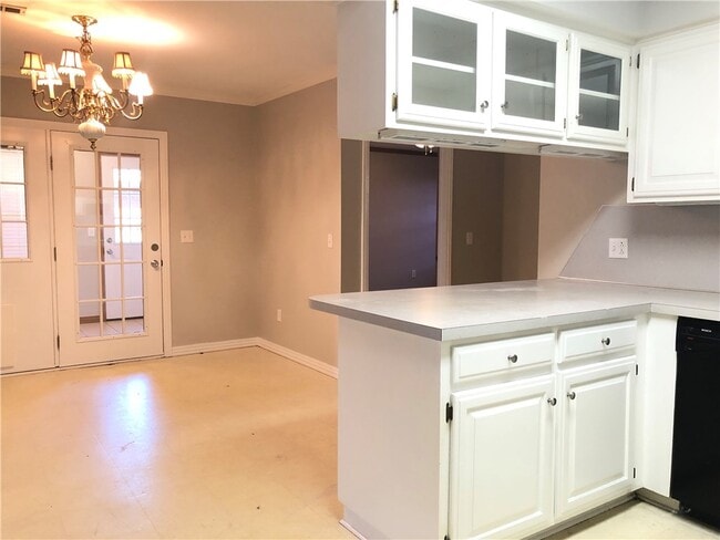 Building Photo - 111 Fox Run Pl