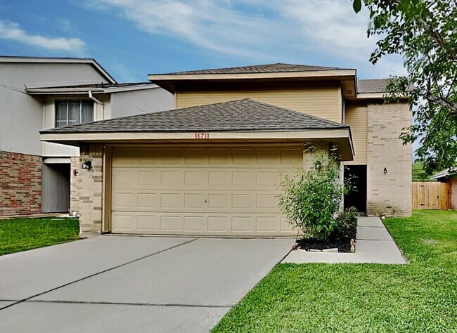 Building Photo - 2002 Shrub Oak Dr