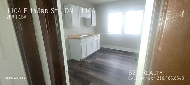 Building Photo - Spacious Two-Bedroom Unit in a Charming Mu...