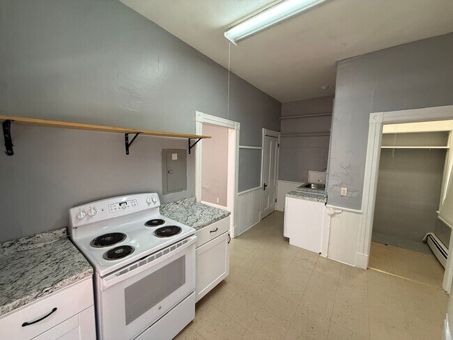 Building Photo - 61A-63A Main St