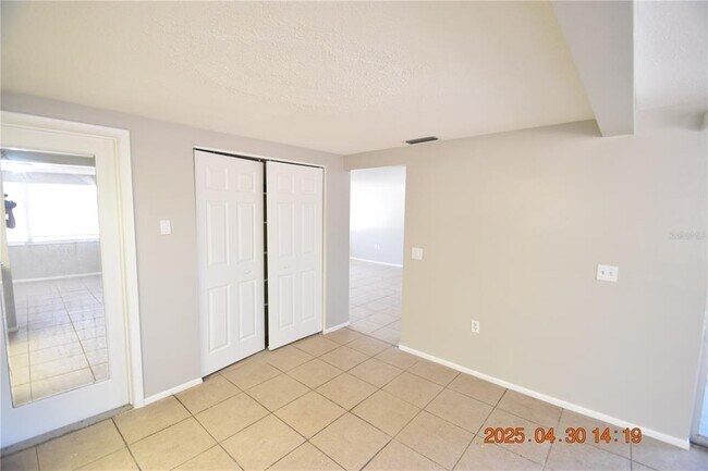 Building Photo - 3221 Topp Dr