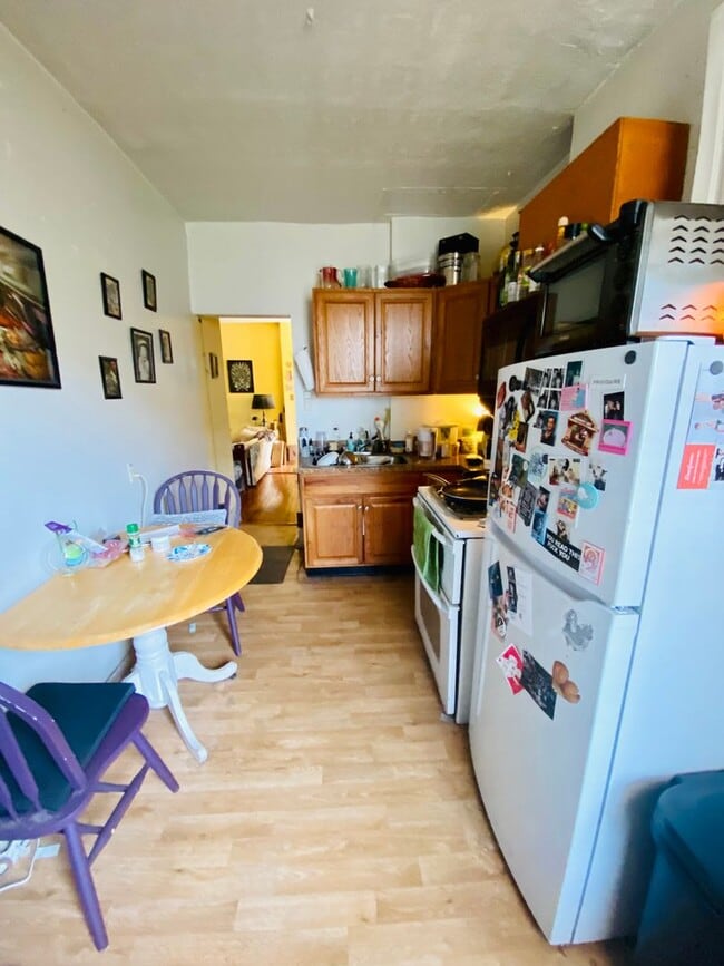 Building Photo - 2601 Parkwood Ave