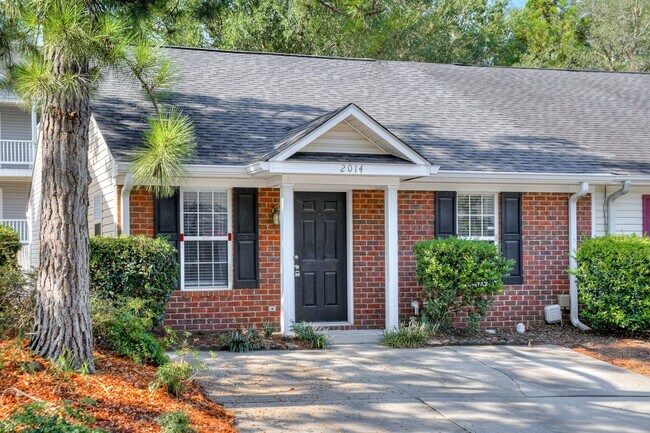 Building Photo - 2014 Emerald Bay Dr