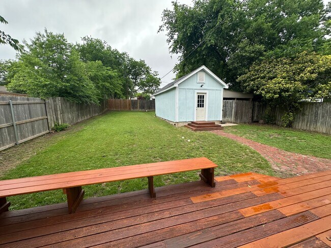 Building Photo - 3 BEDROOM NEAR SCOTT & WHITE