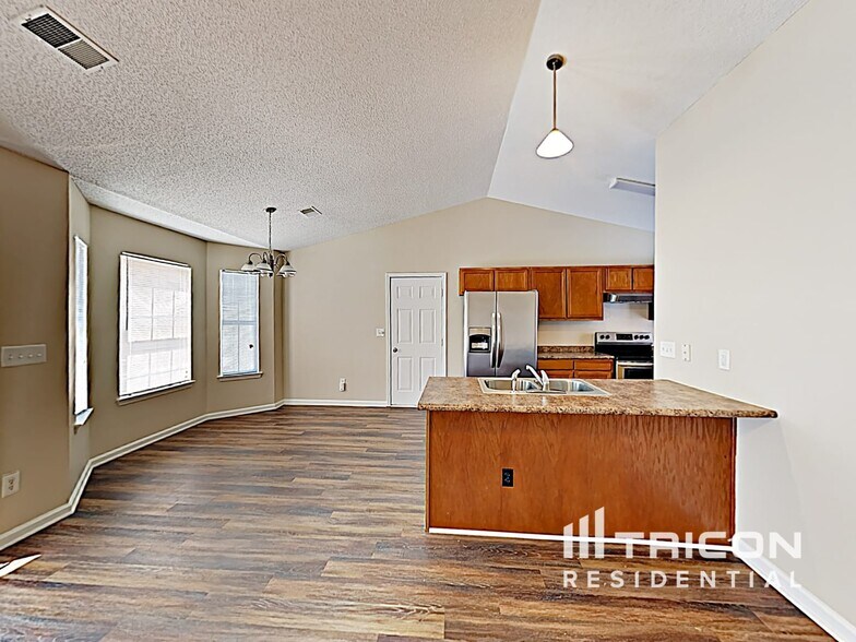 Building Photo - 3 Sterling Cross Ct
