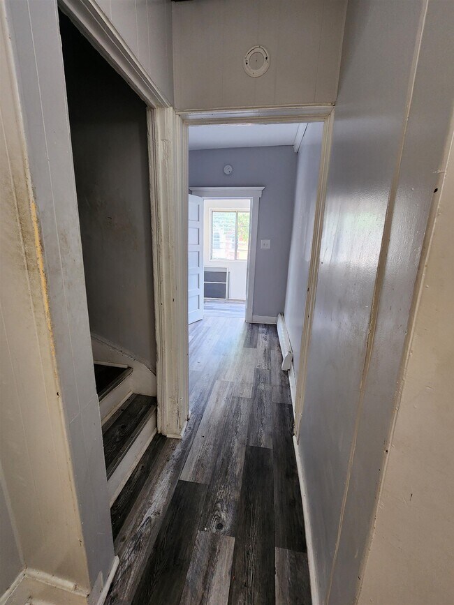 Building Photo - 105 Wilkinson Ave
