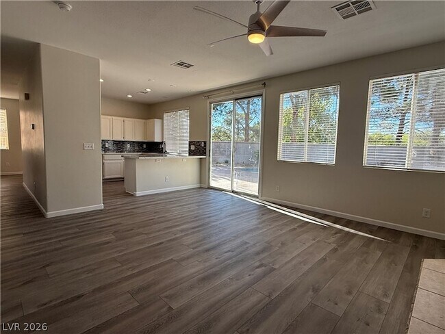 Building Photo - 1908 Thunder Ridge Cir