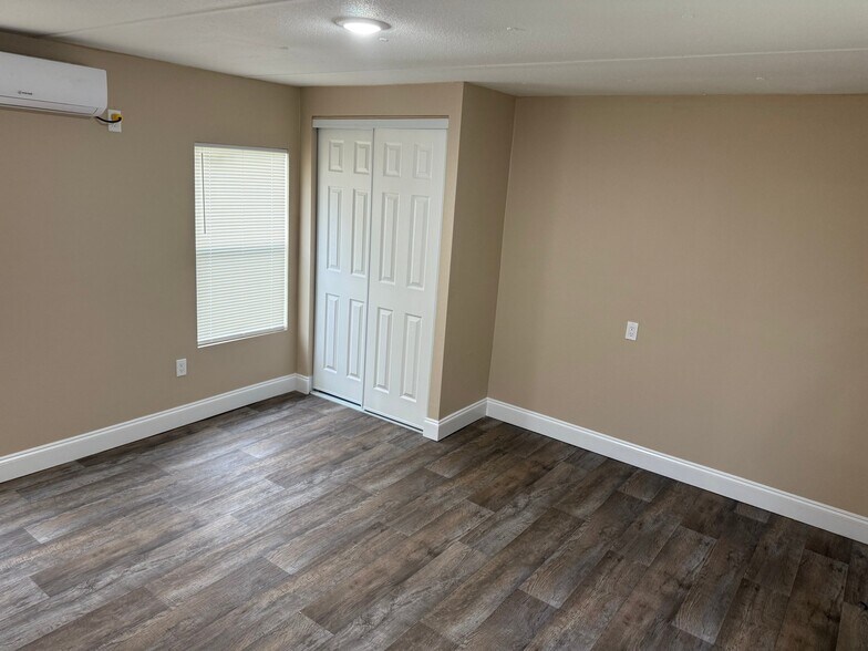 Building Photo - 8536 Honeywell Rd
