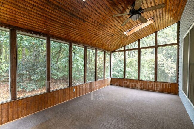 Building Photo - 5283 Downing Creek Dr