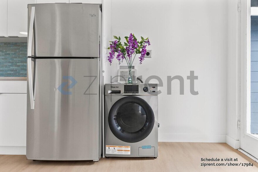 Building Photo - 4201 Ruthelma Ave