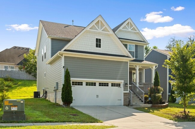 Building Photo - 4BR House