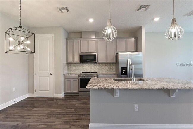 Building Photo - 7055 Carrickbend Ln