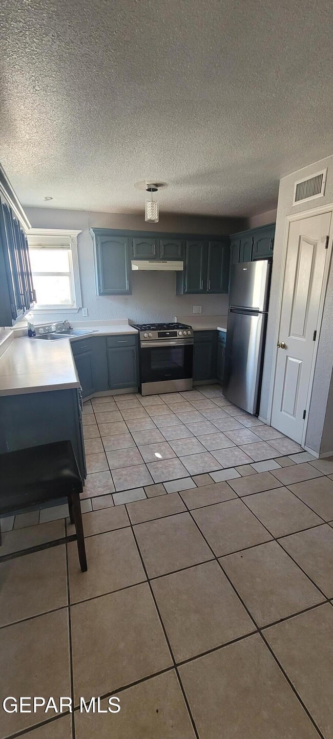 Building Photo - 11855 Stone Castle Dr