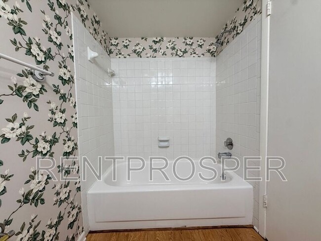 Building Photo - 4135 Player Cir