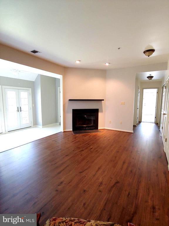 Building Photo - 2709 Summerview Way