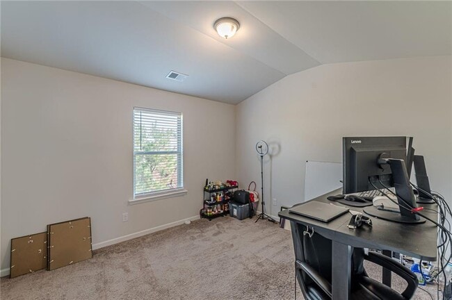 Building Photo - 4876 Elm Leaf Dr