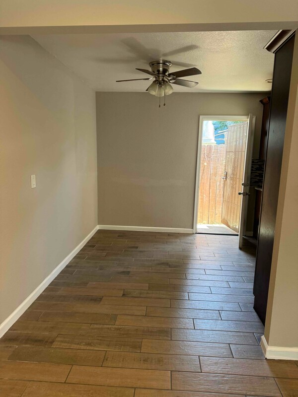 Building Photo - 1610-12 Dahlia Ave