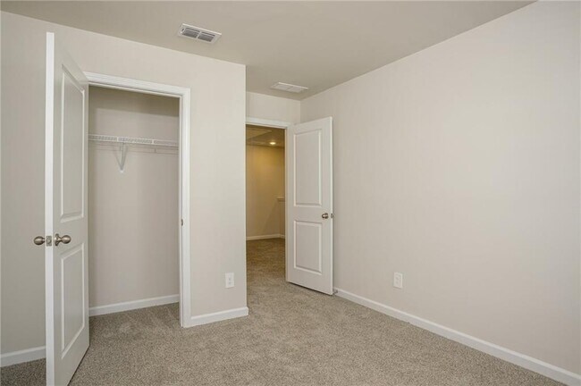 Building Photo - 4174 Holland Grv Rd