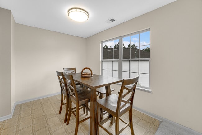 Building Photo - 2623 Cobblestone Dr