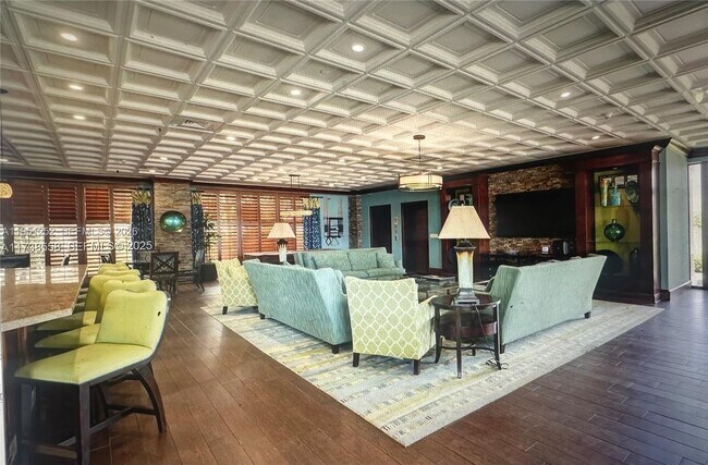 Building Photo - 3020 NE 32nd Ave