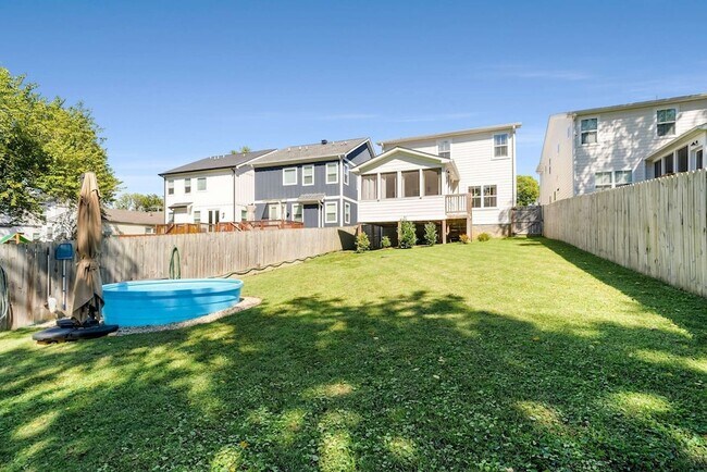 Building Photo - 429 Westboro Dr