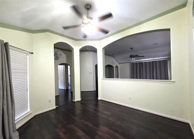 Building Photo - 17226 Stratford Green Dr