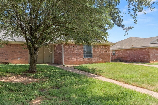 Building Photo - 10217 Hyacinth Ln