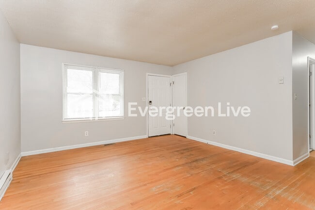 Building Photo - 808 Gordon St