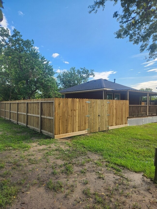 Building Photo - 2349 Avenue D