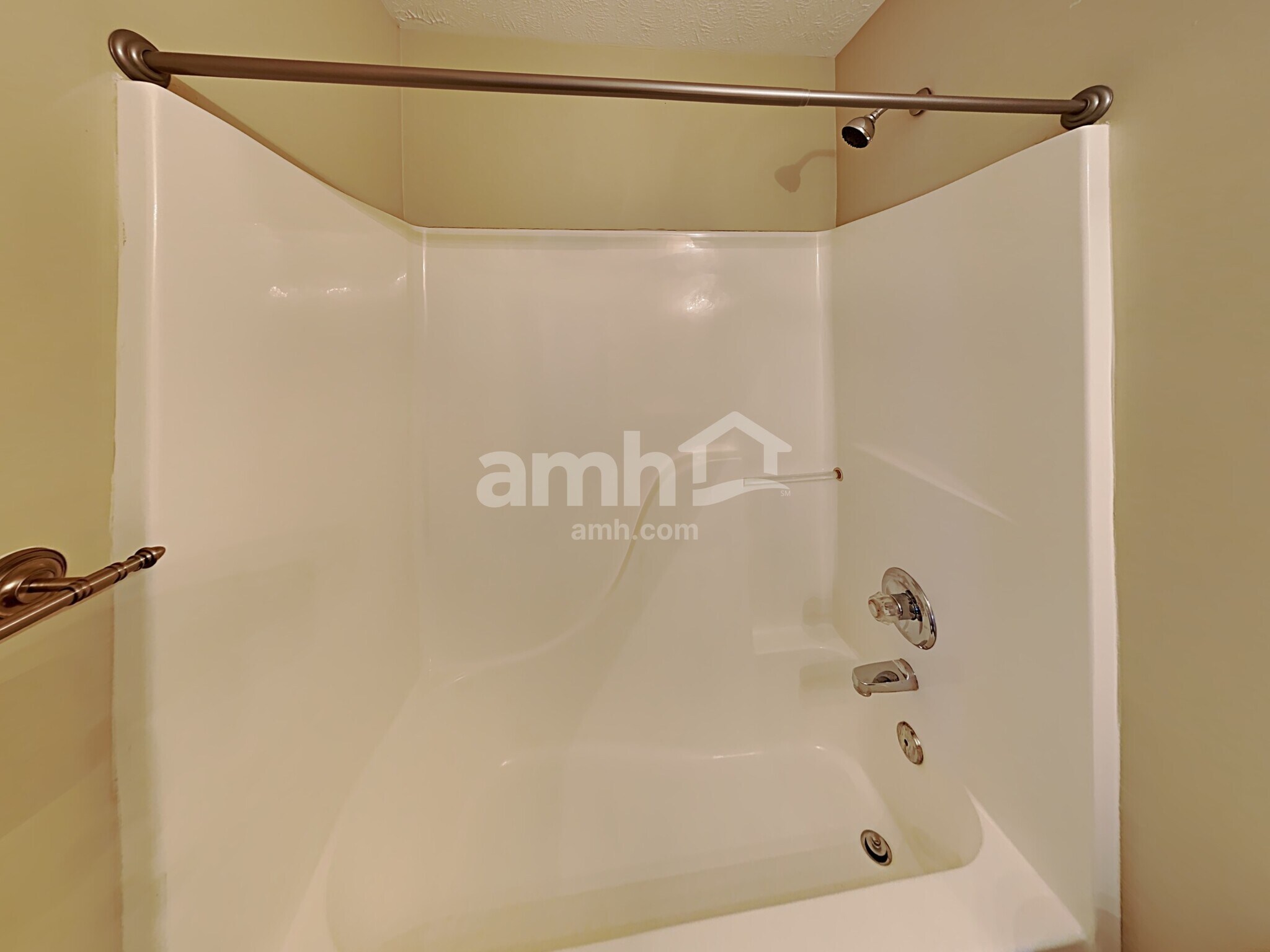 Building Photo - 3044 Donard Ct