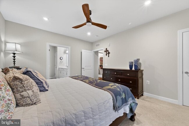 Building Photo - 21630 Hawksbill High Cir