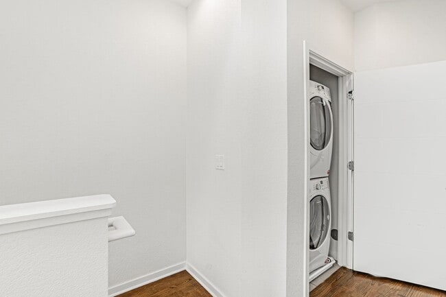 Building Photo - Modern 2BD, 3BA RiNo Townhome with Garage and Rooftop Deck