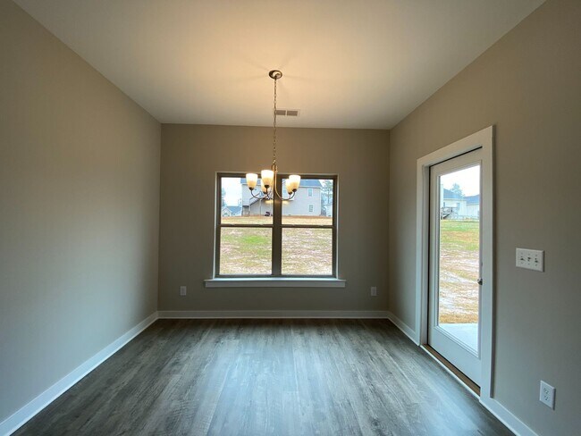 Building Photo - 65 Red Oak Ct