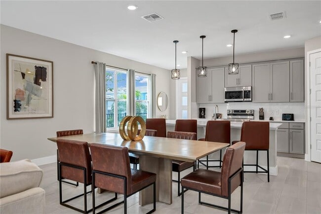 Building Photo - 7833 Spectrum Dr