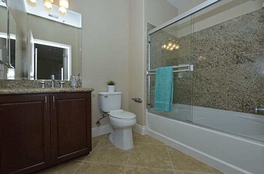 Building Photo - 3877 Pell Pl