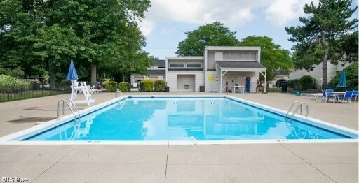 Building Photo - 2959 S Bay Dr