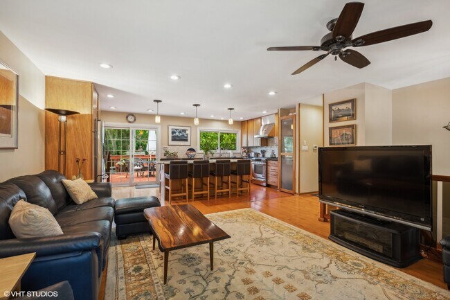 Building Photo - 1475 Deerfield Pl