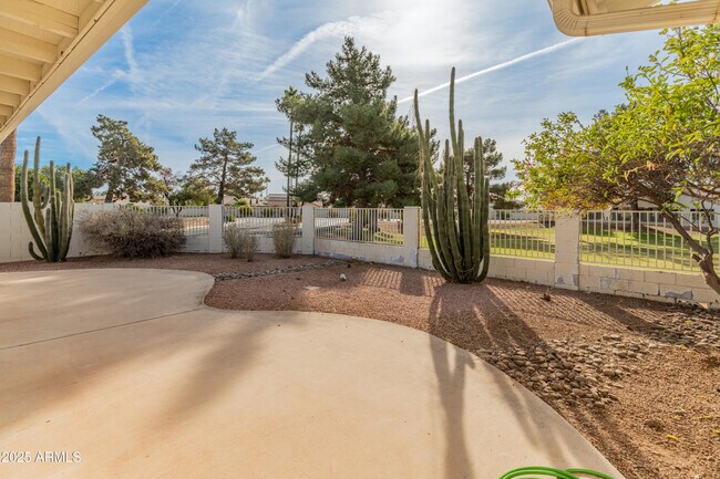 Building Photo - 14543 W Bison Path