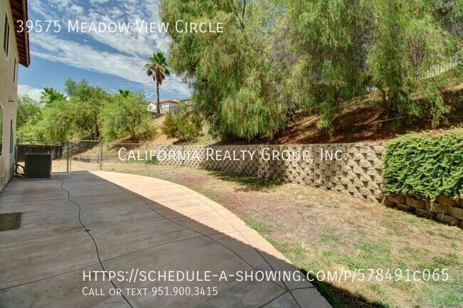 Building Photo - 39575 Meadow View Cir