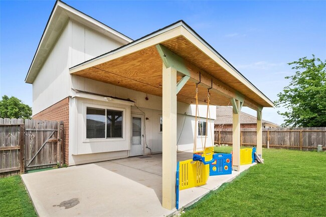 Building Photo - 13723 Anwar Dr