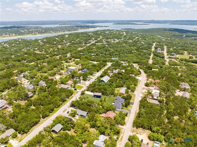 Building Photo - 1526 Bonnyview Dr