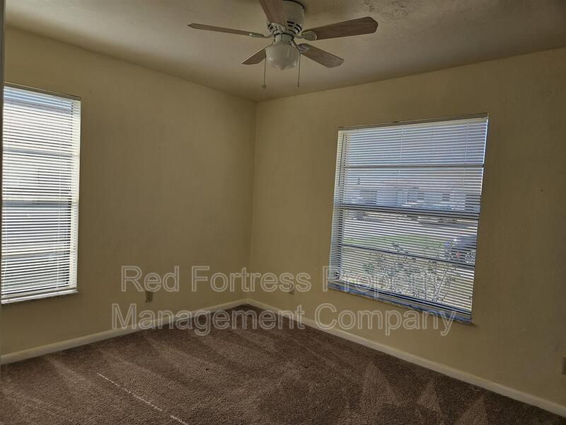 Building Photo - 4031 SW 7th Pl