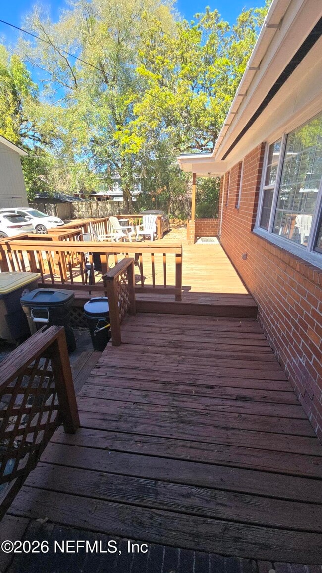 Building Photo - 3665 St Johns Ave